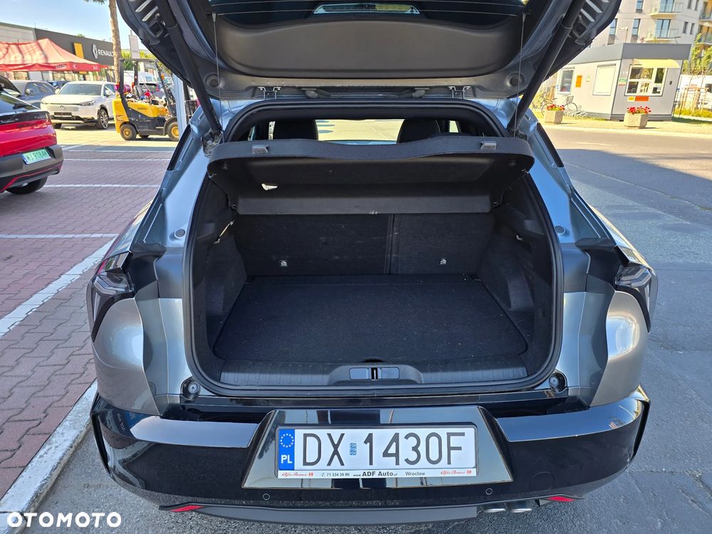Alfa Romeo Junior 1.2 mHEV Ibrida eDCT - 14