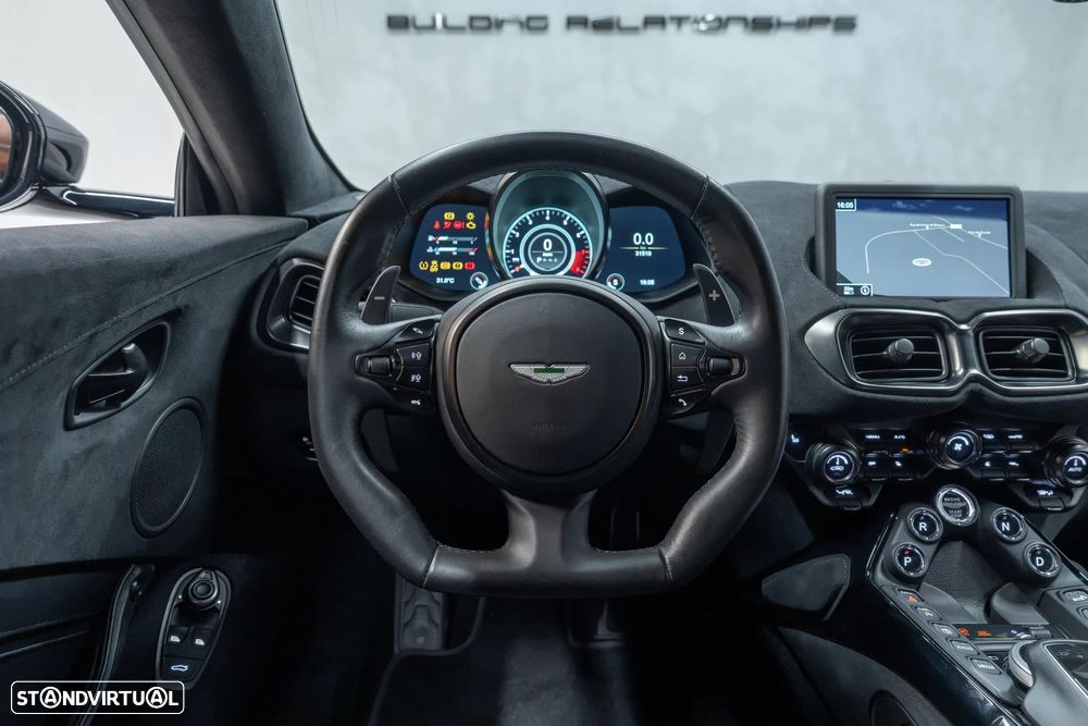 Aston Martin Vantage Coupe V8 - 23