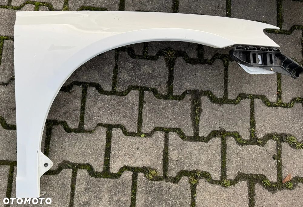 VW Scirocco 1K8 błotnik przód przedni prawy lewy biały - 2