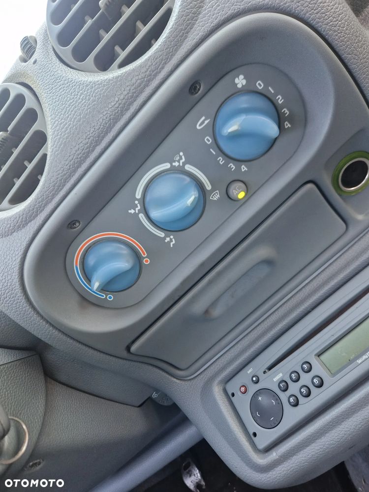 Renault Twingo - 13