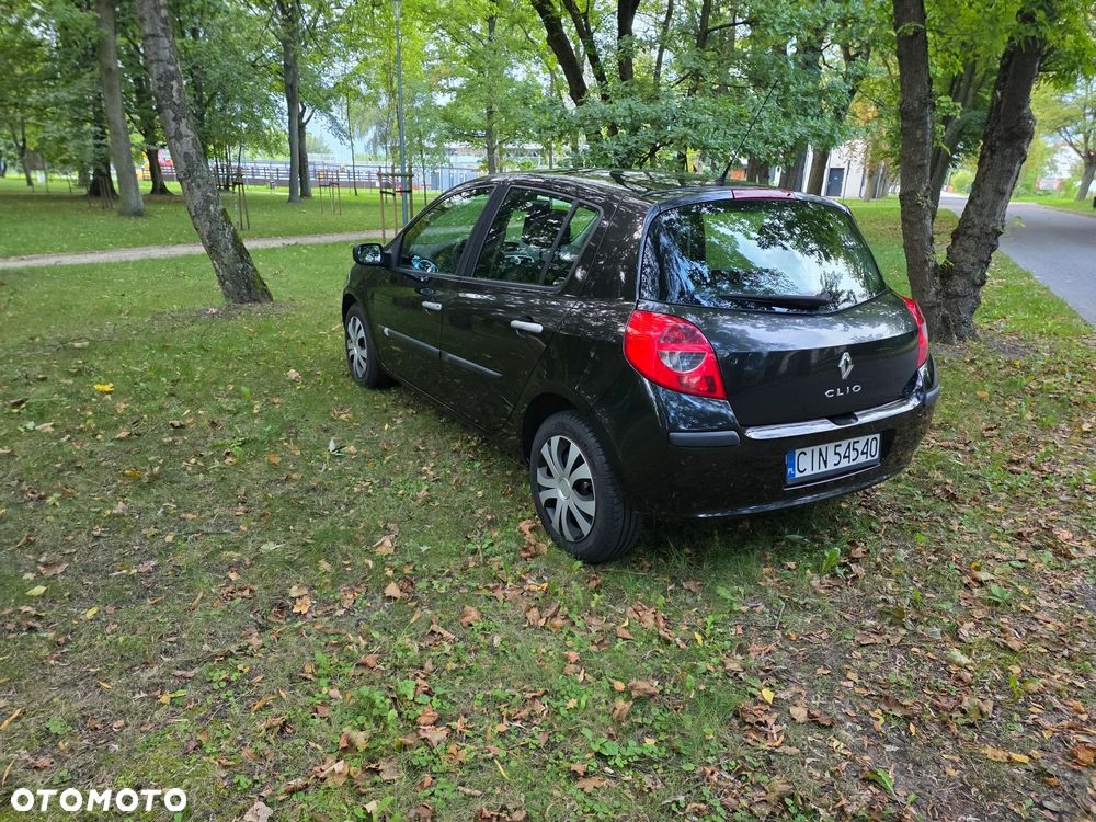 Renault Clio 1.6 16V Expression - 7