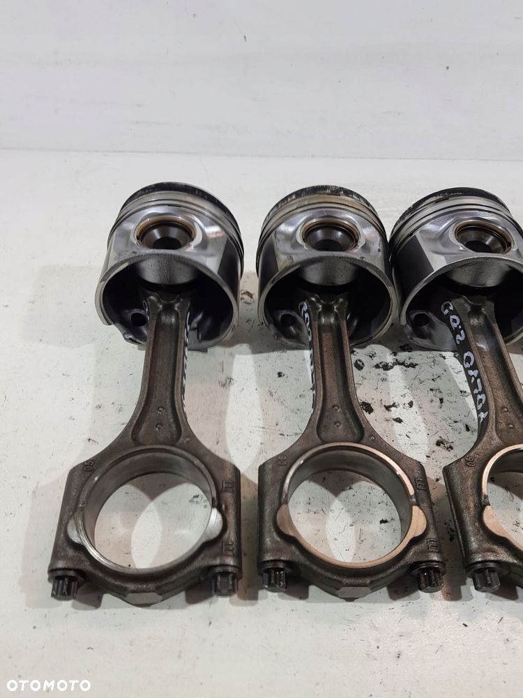 tłok + korbowód 82l175 volvo v40 v60 xc60 xc90 2.0d 180km d4204t5 - 8