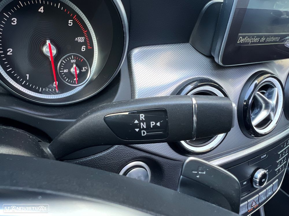 Mercedes-Benz CLA 220 d Shooting Brake AMG Line Aut. - 38