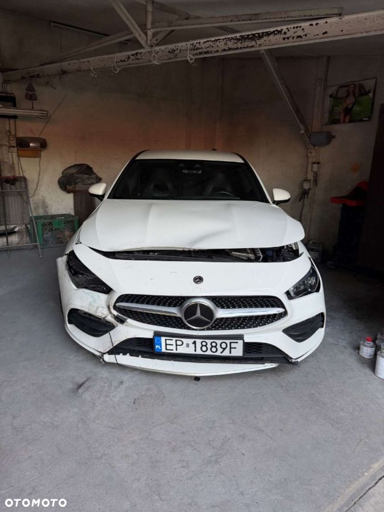 Mercedes-Benz CLA - 15