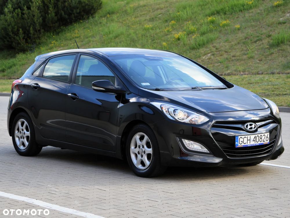 Hyundai i30 blue 1.6 CRDi YES Gold - 3
