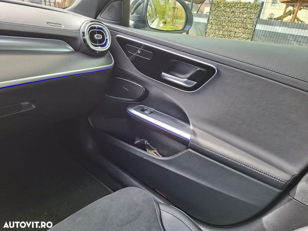 Mercedes-Benz C 300 e 9G-TRONIC AMG Line - 24