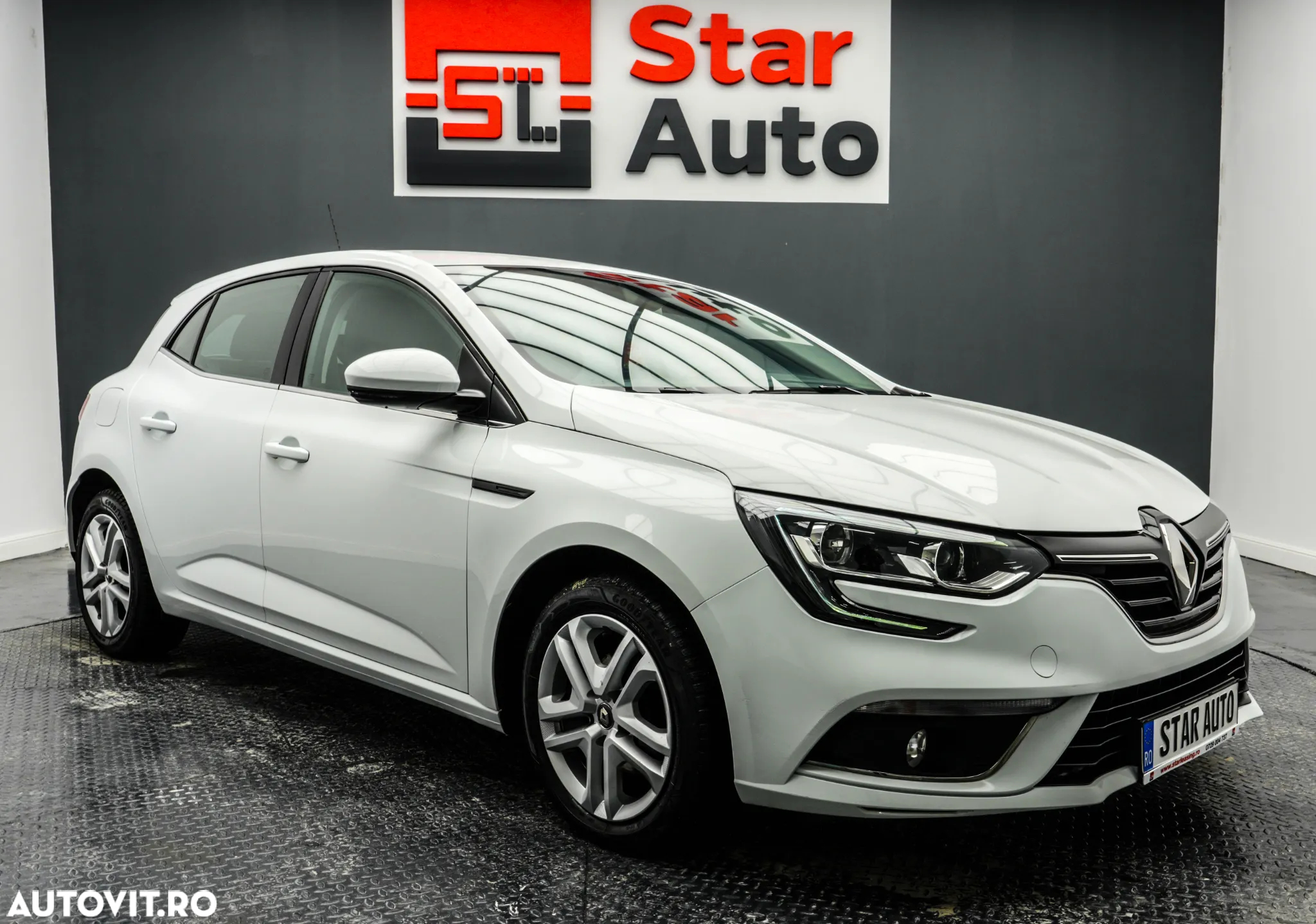 Renault Megane Blue dCi 116 Zen - 4
