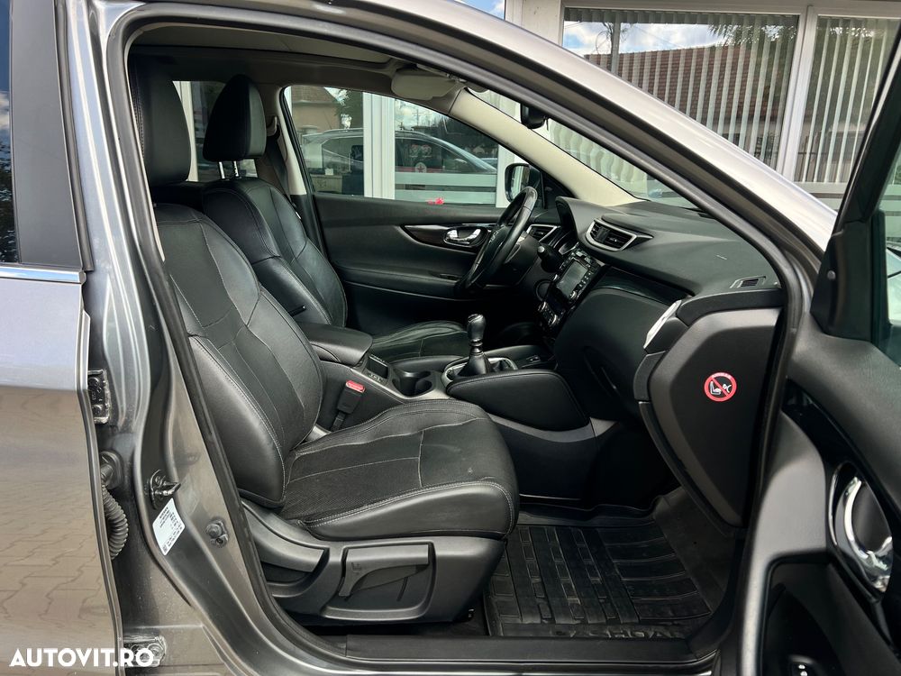 Nissan Qashqai 1.6 DCI Start/Stop 4X4-i Tekna - 16