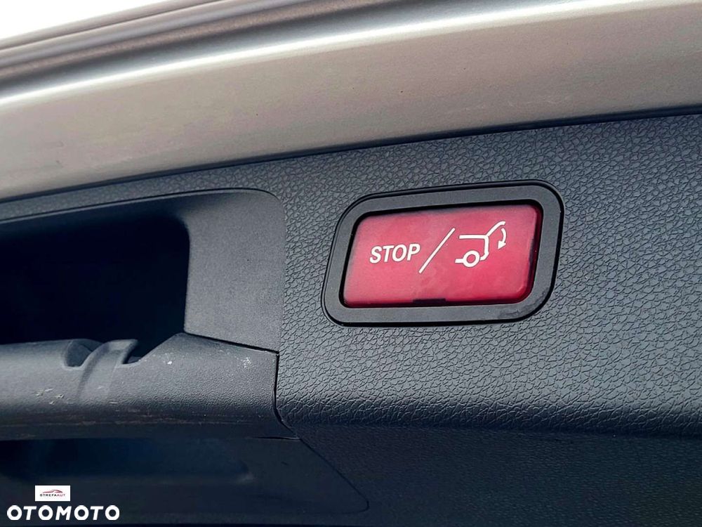 Mercedes-Benz Klasa E - 17