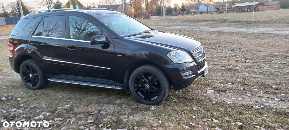 Mercedes-Benz ML 300 CDI BlueEff 4-Matic - 4