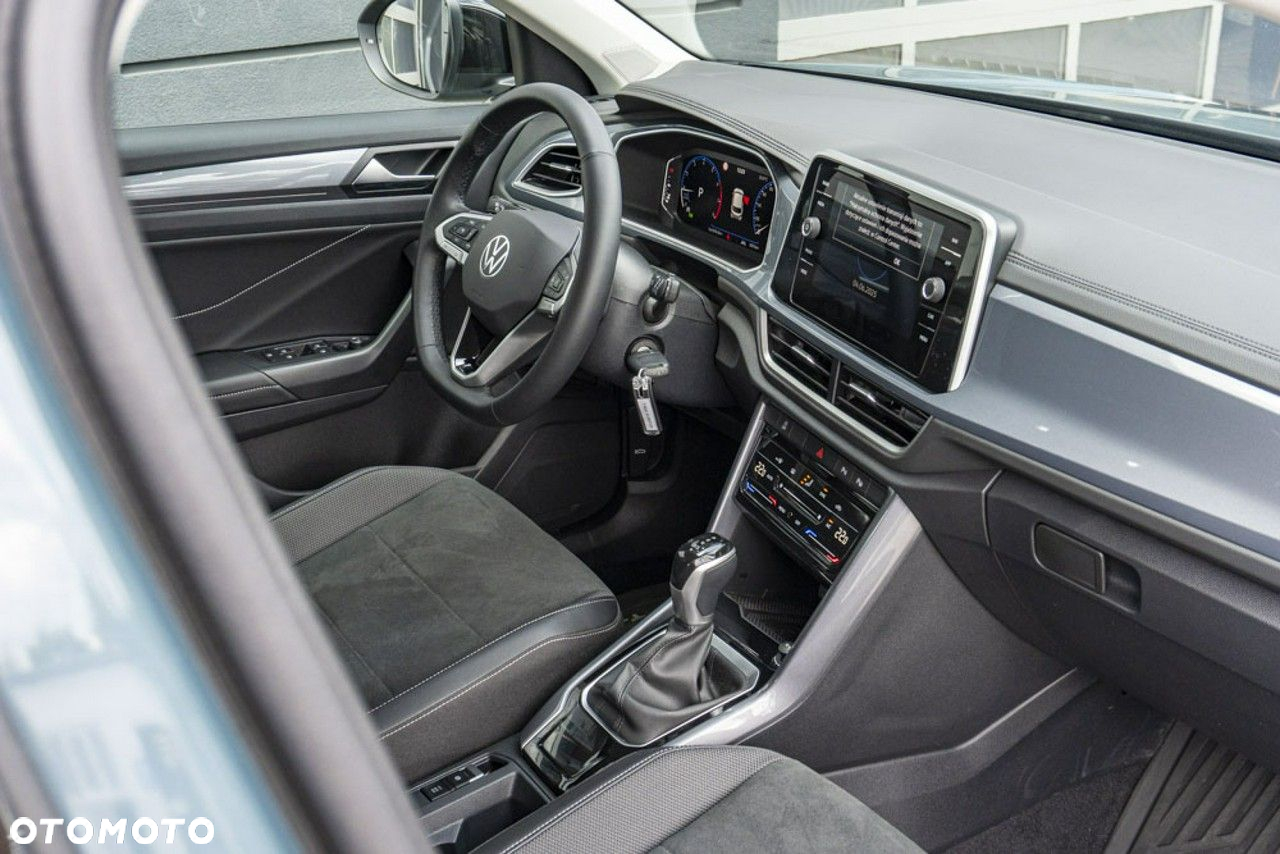 Volkswagen T-Roc - 22