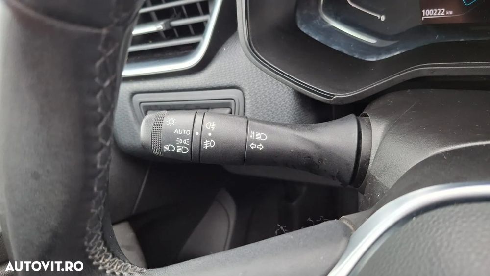 Renault Clio - 12