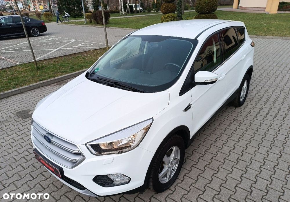 Ford Kuga - 4