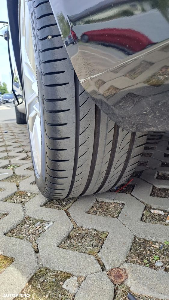 Audi A4 Avant 2.0 TDI DPF Ambiente - 12