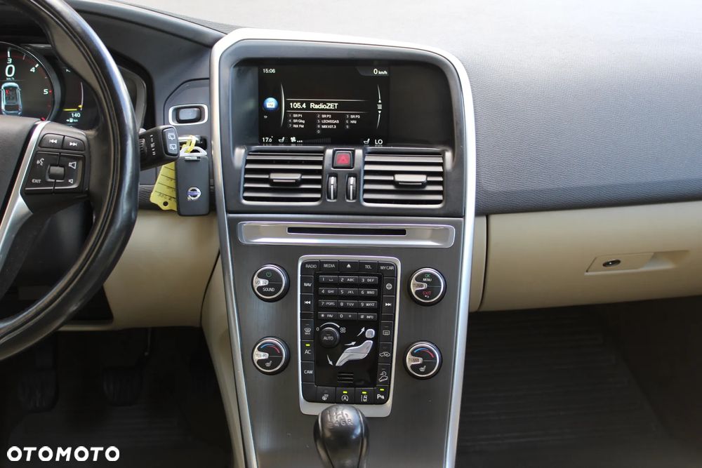 Volvo XC 60 Diesel Summum - 16