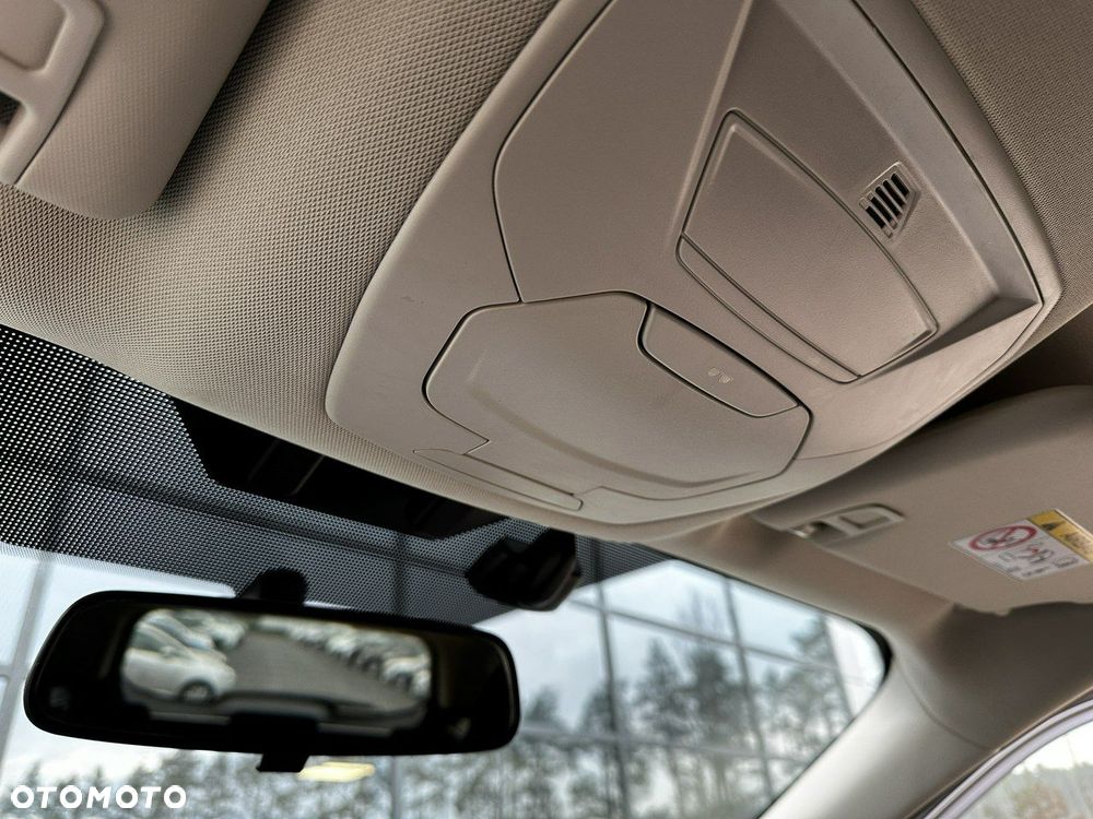 Ford Kuga 1.5 EcoBoost 2x4 Titanium - 28