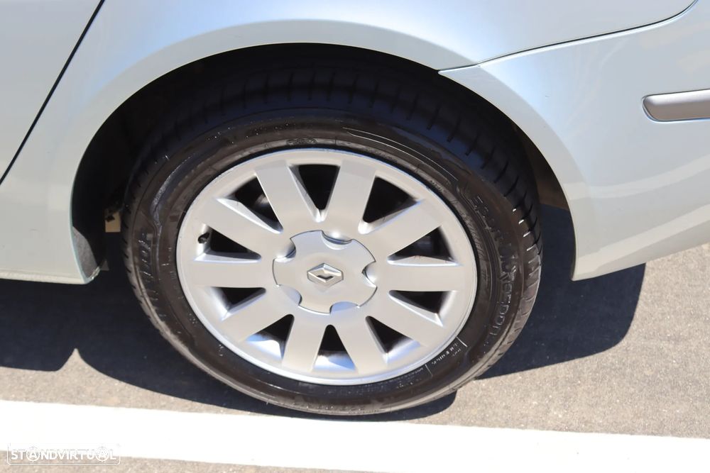 Renault Laguna 1.9 dCi Privilège - 34