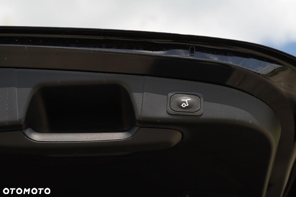 Ford Focus 1.0 EcoBoost mHEV ST-Line X - 8