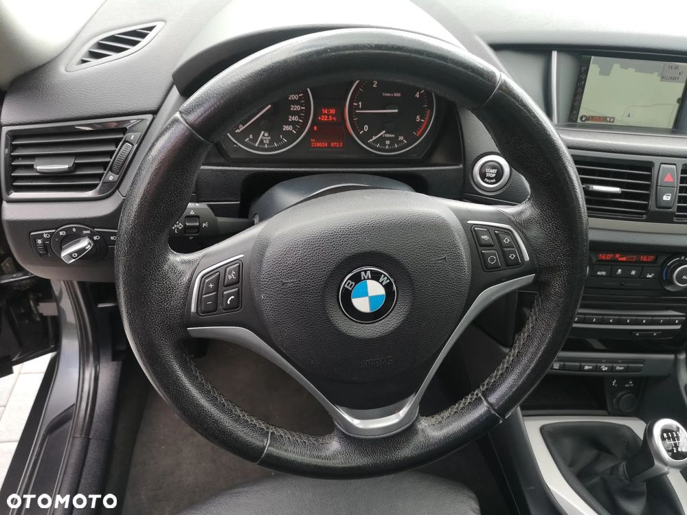 BMW X1 xDrive18d - 16