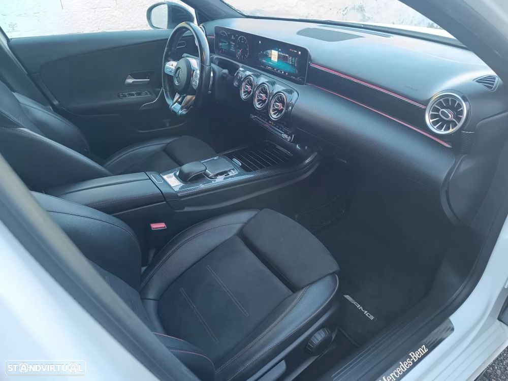 Mercedes-Benz A 180 d 7G-DCT AMG Line - 32