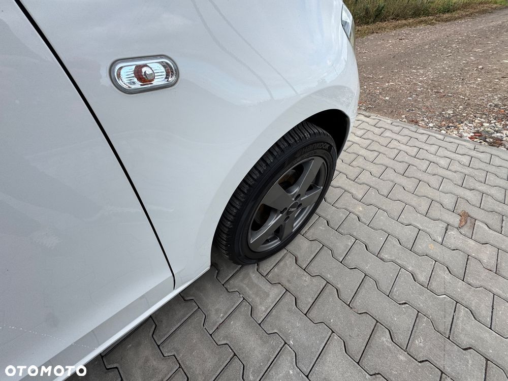 Volkswagen up! 1.0 high EU6 - 14