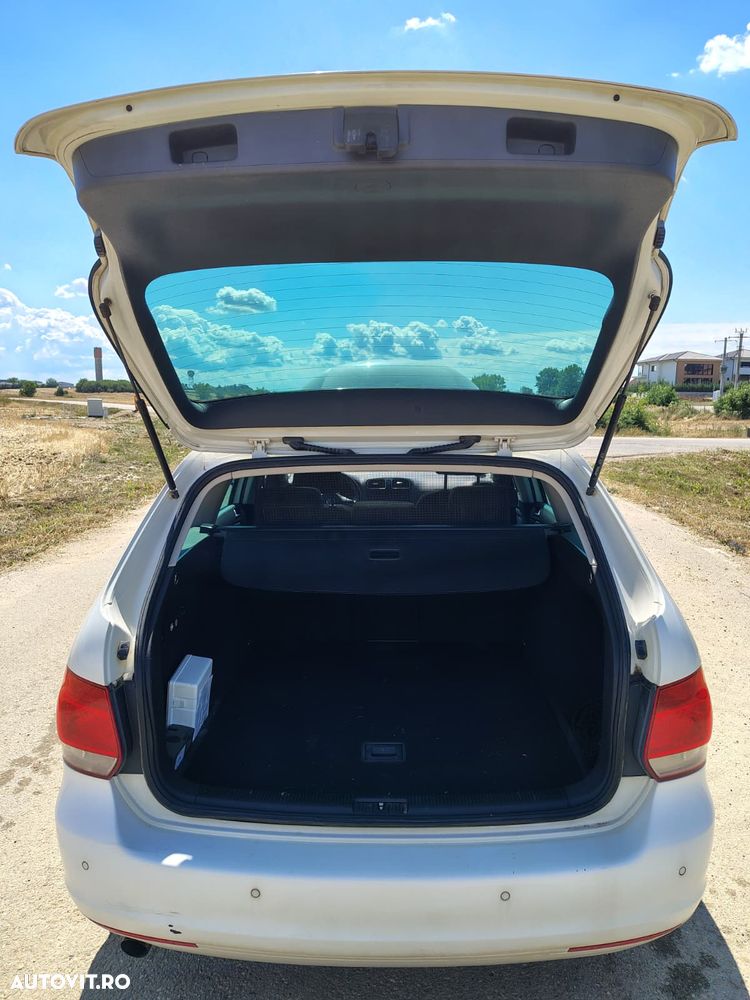 Volkswagen Golf 1.6 TDI DPF MATCH - 5