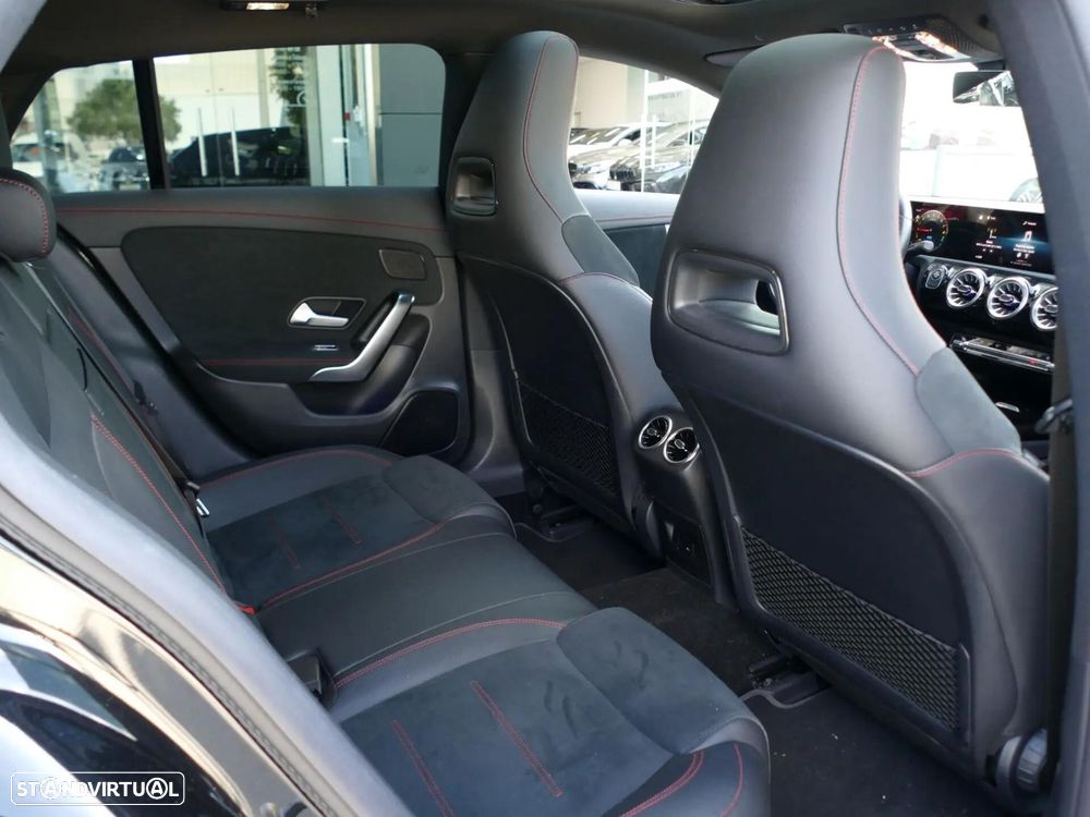 Mercedes-Benz CLA 250 e Shooting Brake AMG Line - 35