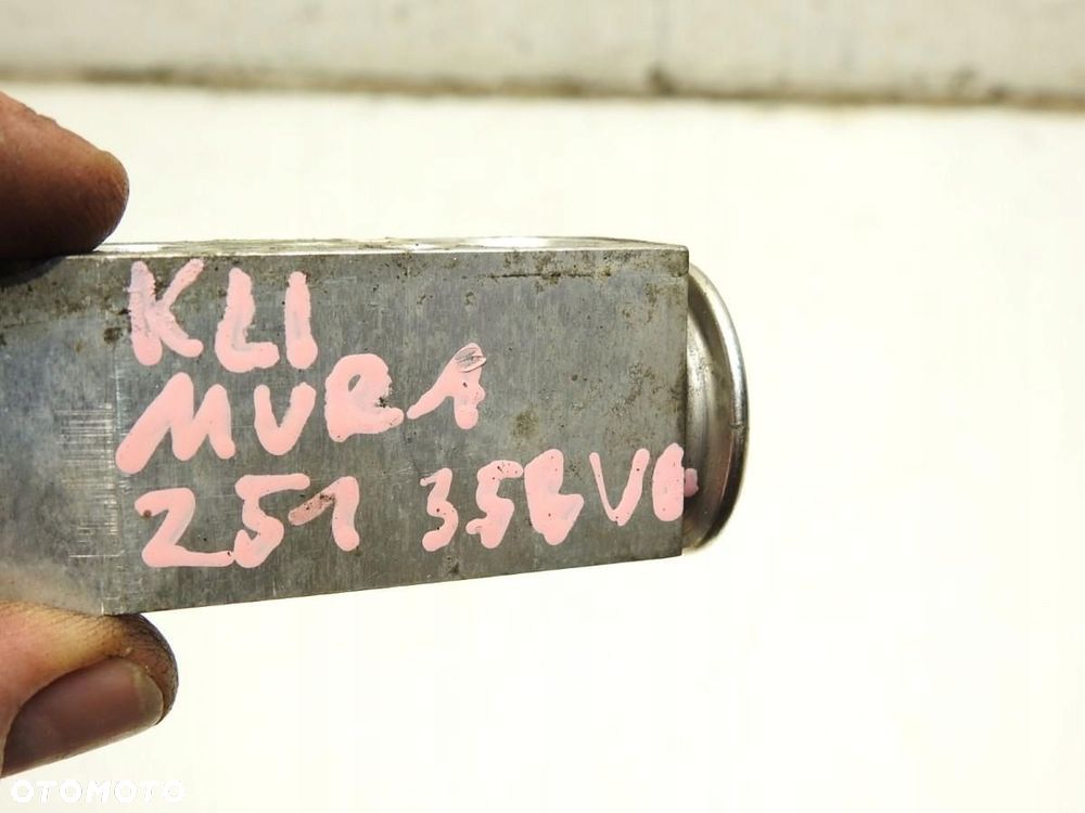 ZAWÓR ROZPRĘŻNY KLIMATYZACJI NISSAN MURANO Z51 - 2