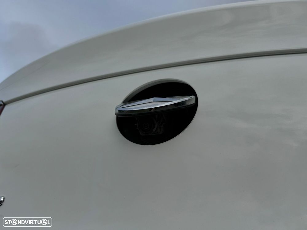 Mercedes-Benz GLC 300 e Coupé 4Matic - 12