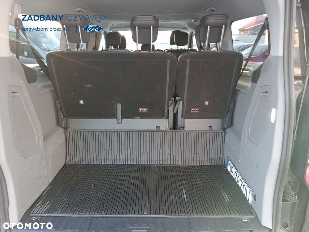 Ford Tourneo Custom - 26