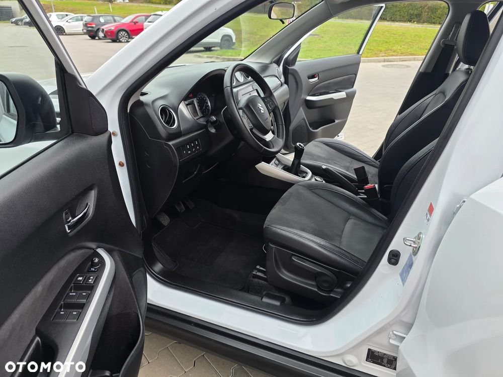 Suzuki Vitara 1.6 (4x4) Allgrip Comfort+ - 28