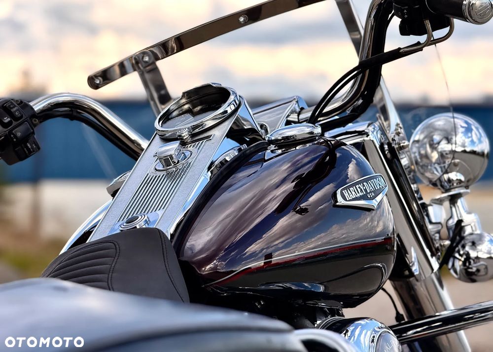 Harley-Davidson Touring Road King - 17