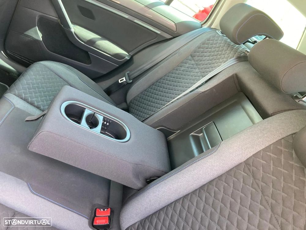 VW Golf Variant 1.6 TDi SCR Join - 16