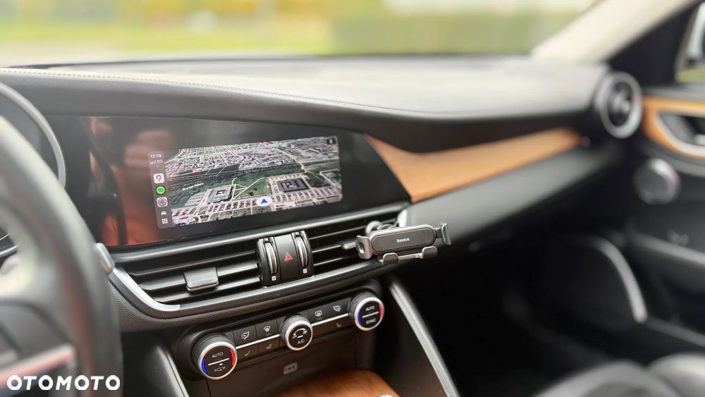 Alfa Romeo Giulia 2.0 Turbo 16V AT8 Veloce - 33