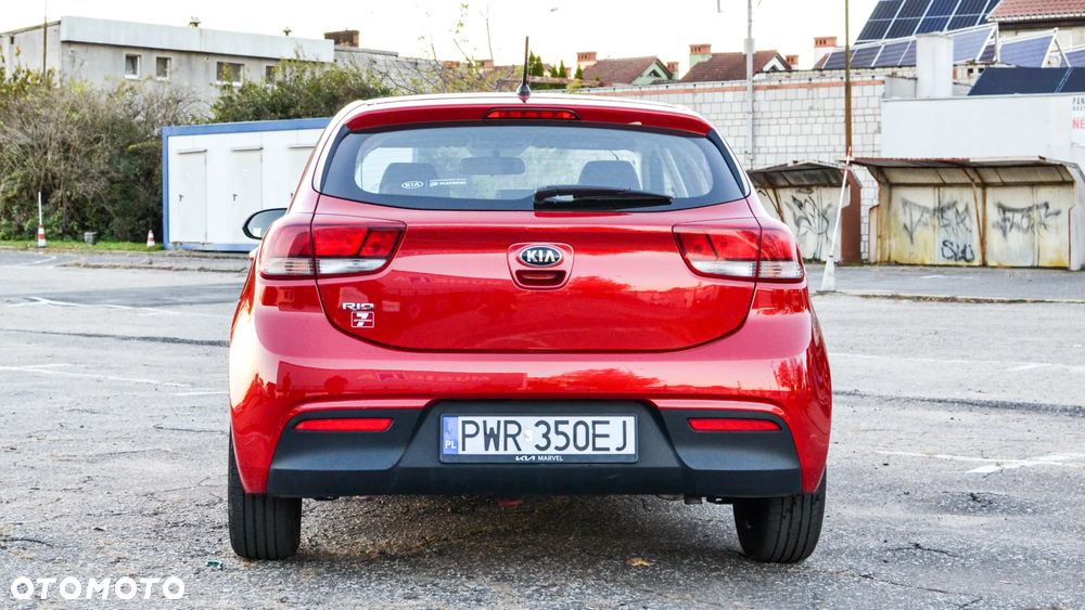 Kia Rio 1.2 M - 8