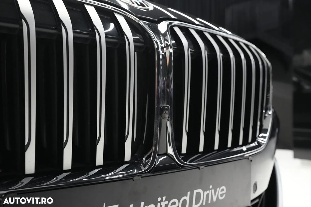 BMW Seria 7 740Li xDrive - 5