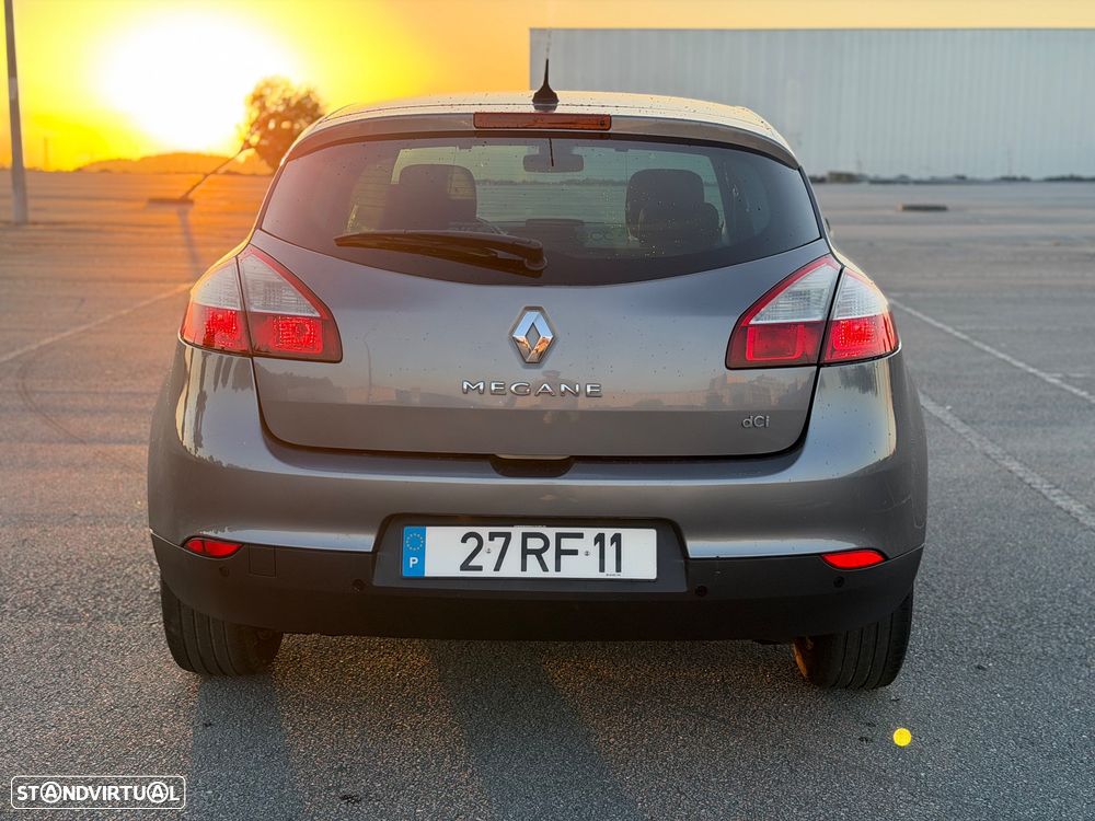 Renault Mégane 1.5 dCi Dynamique SS - 11