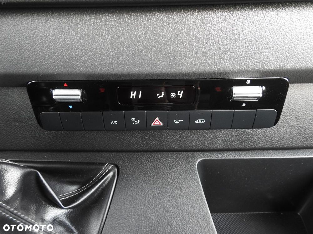 Mercedes-Benz SPRINTER 314 FURGON BRYGADÓWKA  6 MIEJSC TEMPOMAT KLIMATYZACJA  140KM - 36