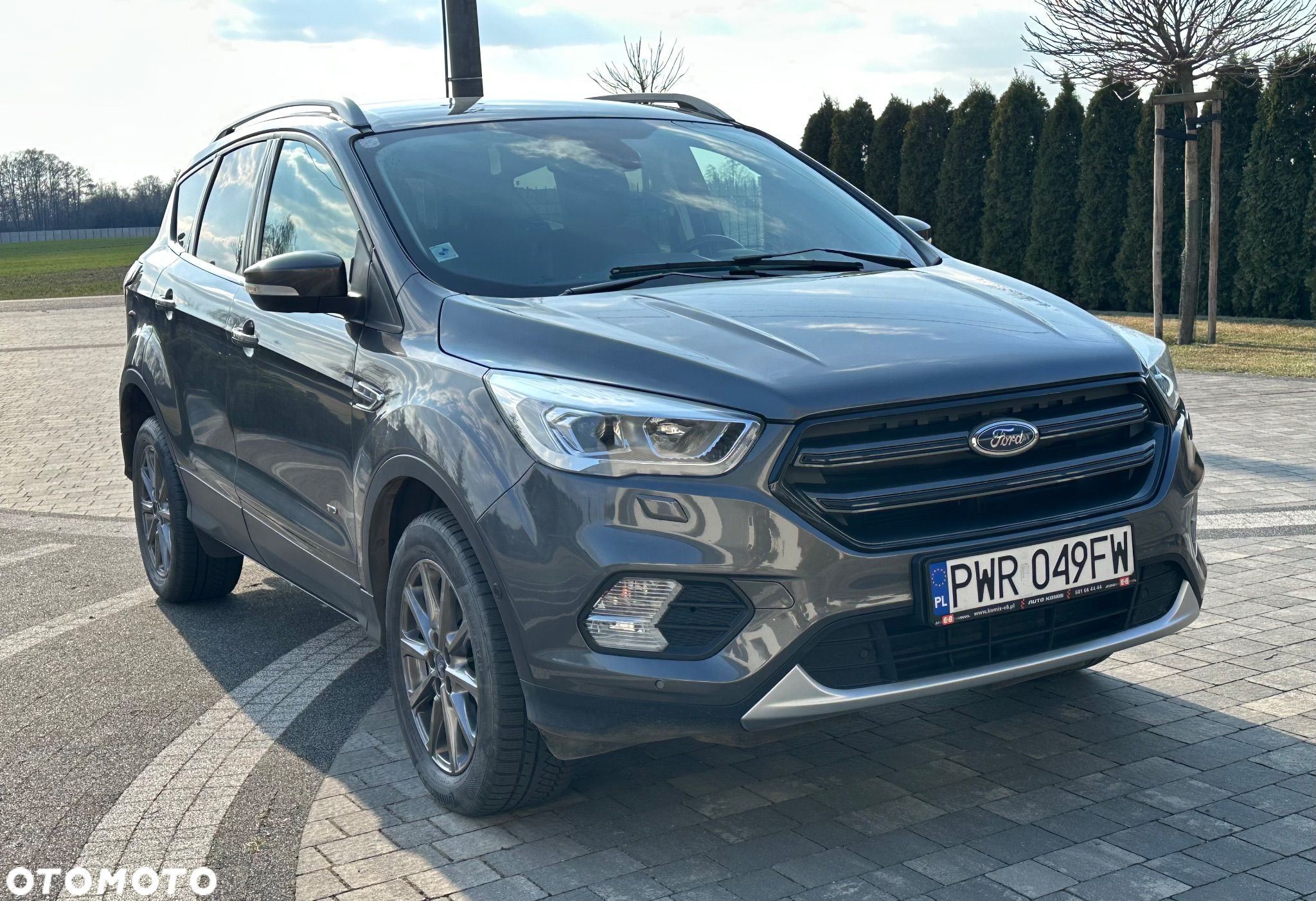 Ford Kuga - 1