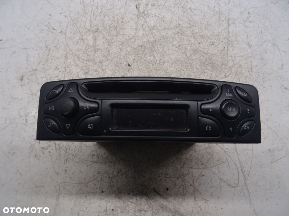 MERCEDES W203 00-04 RADIO A2038201786 - 1