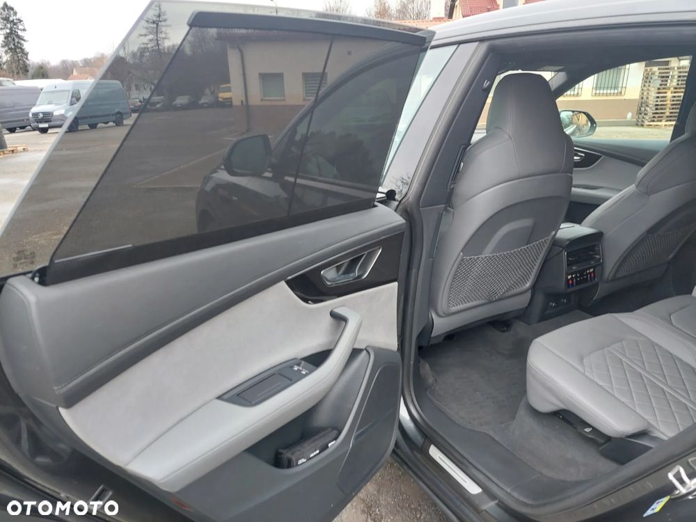 Audi Q8 - 7