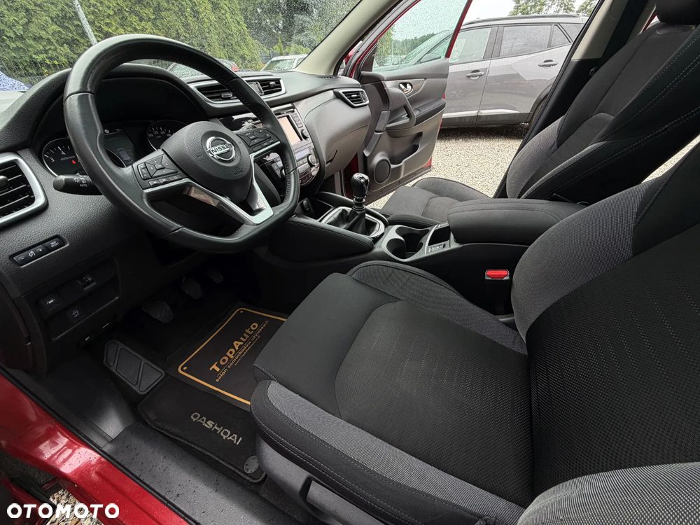 Nissan Qashqai 1.2 DIG-T N-Connecta EU6 - 18