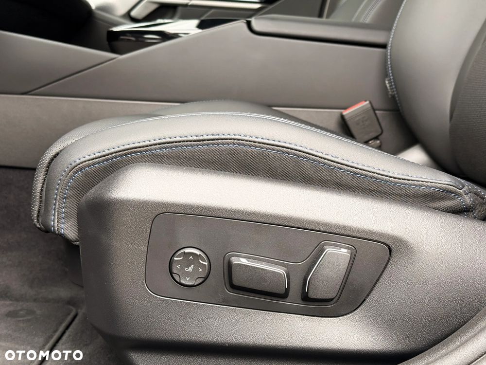 BMW Seria 5 520d xDrive - 30