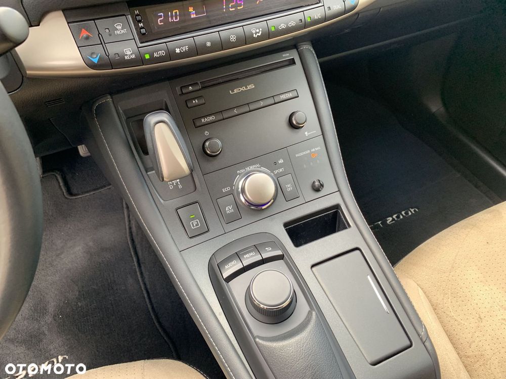 Lexus CT 200h Elegance - 19