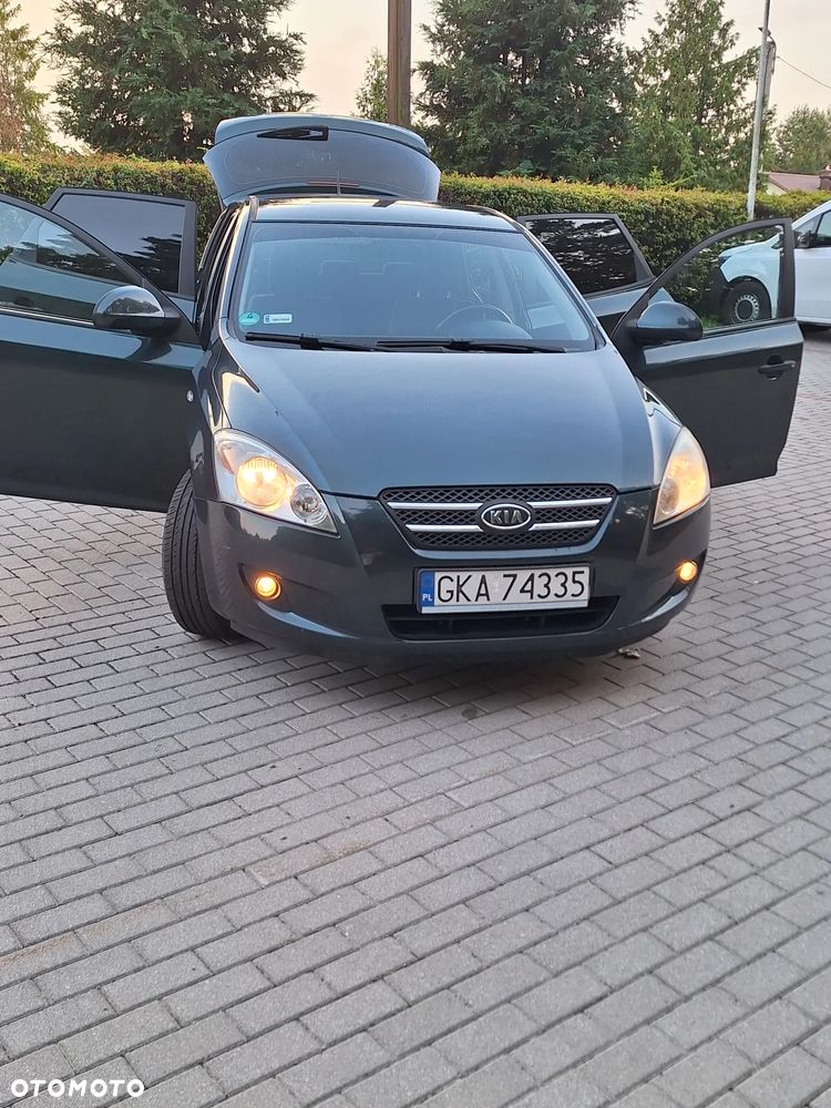 Kia Ceed 1.4 CVVT Attract - 4