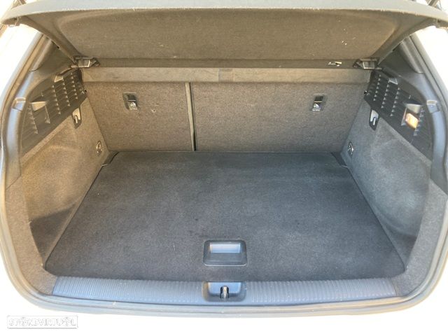 Audi Q2 30 TFSI Design - 33