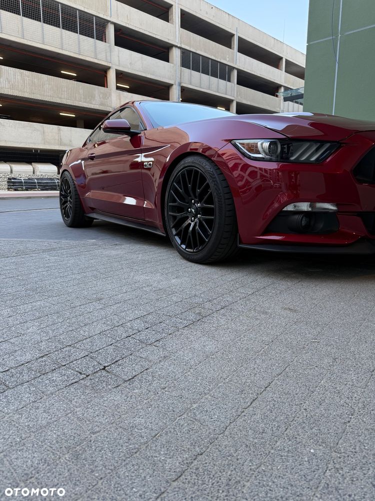 Ford Mustang 5.0 V8 GT - 12