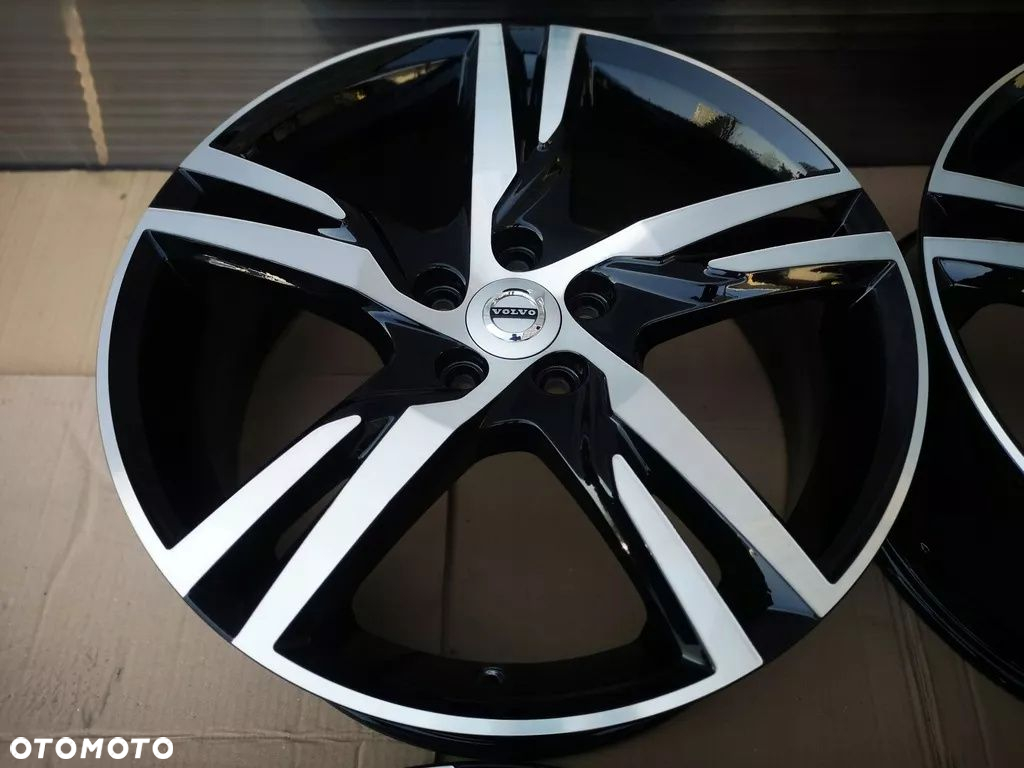 VOLVO XC60 V90 S90 S60 XC40 7,5X19 ET50,5 - 5