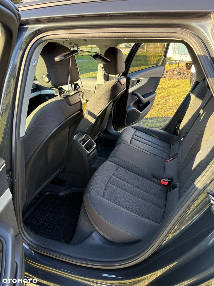 Audi A4 Avant 2.0 TDI - 22