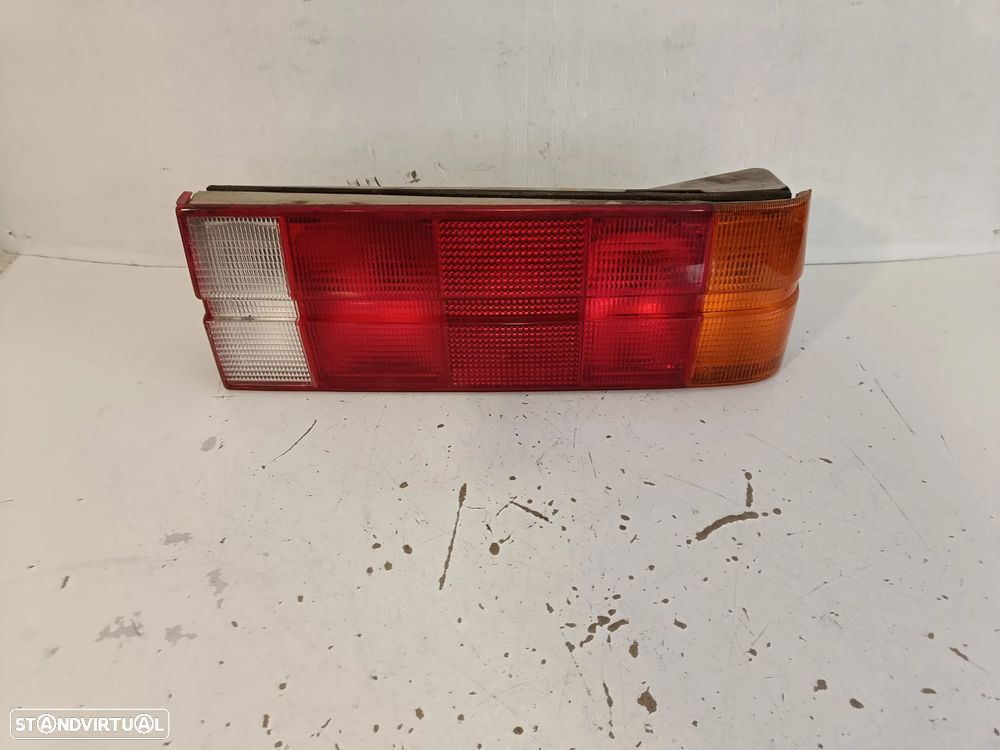 Farol farolim direito BMW e30 fase 1 - 6